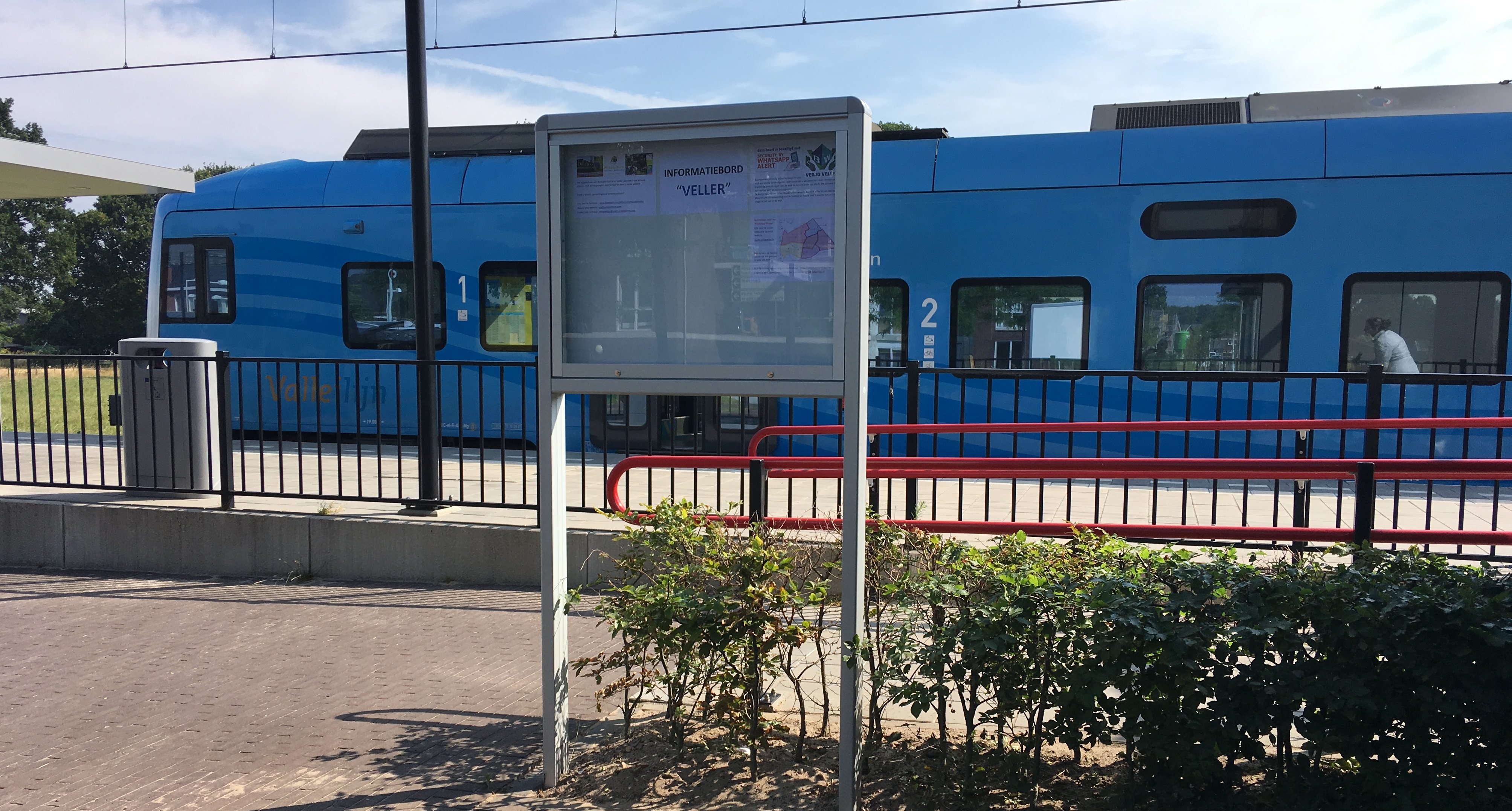 Informatiebord in Veller bij op het station Barneveld-Zuid